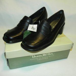 NIB Thom McAn Step In/SlipOn Black Leather Shoe 8W